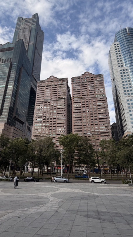 新光諾貝爾布告欄