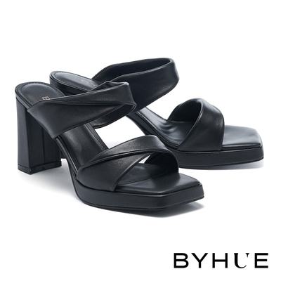 拖鞋 BYHUE 簡約大人感羊皮一字反摺繫帶軟芯方頭美型高跟拖鞋－黑