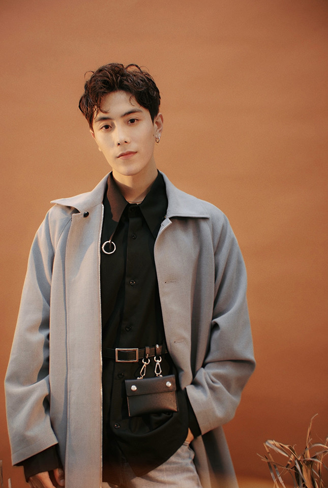 熱播古裝甜寵劇古裝男神9：馮荔軍 飾演《傾世錦鱗穀雨來》莫乘風