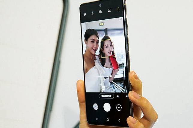 三星推出galaxy Note10 Lite輕旗艦2萬出頭即可入手更大電量及s Pen Mobile01 Line Today