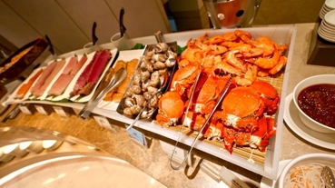 台北老爺酒店自助餐 Le Café 咖啡廳 晚餐buffet～牛排甜點吃到飽，JCB買一送一好優惠