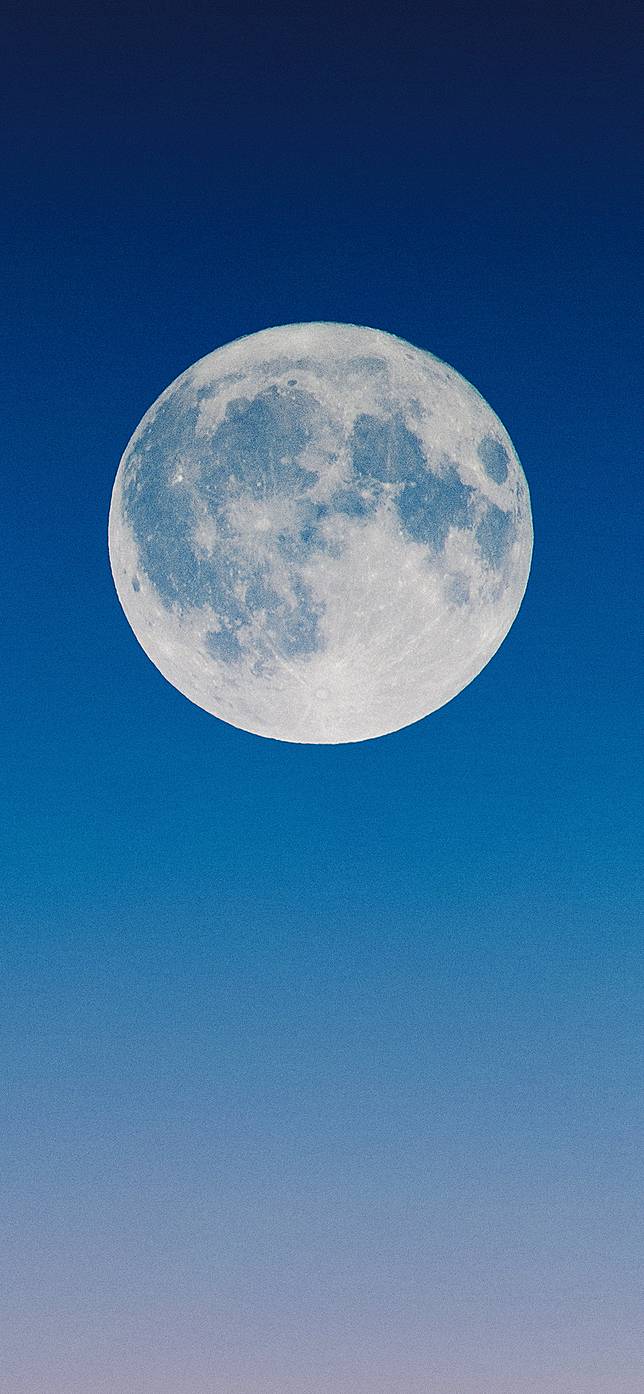 iPhonemod แจกภาพพื้นหลัง (Wallpaper) ชุด Earth Moon สำหรับ iPhone
