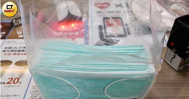 櫃姐大賺口罩財！一盒漲價5倍…面交講「通關密語」才能取貨