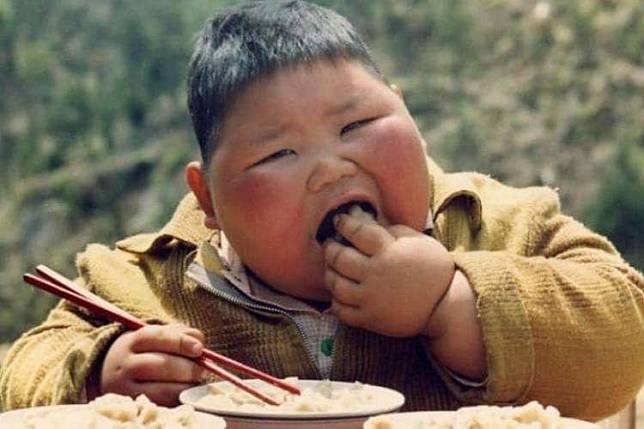 Pola makan dan gaya hidup berubah menjadi penyebab 50 juta anak-anak di China alami obesitas pada 2030.(REX/Telegraph)