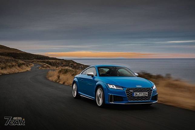 頂級跑車Audi TTS Coupé / Roadster 正式推出| 小七車觀點| LINE TODAY