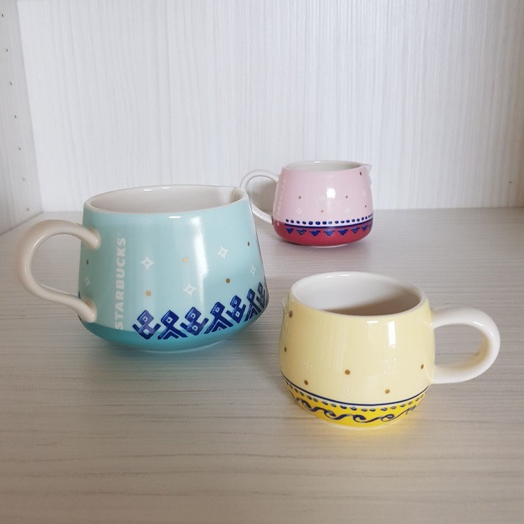 **商品為3入一組販售**【超值購入推薦】星巴克限量馬克杯3入組 (大+中+小)，限量釋出！-✔ 質感圓潤，手感滑順✔ 適合一般飲水、甜點杯使用或收藏擺飾✔ 底部星巴克專屬印標，保證正品出售-看更多其