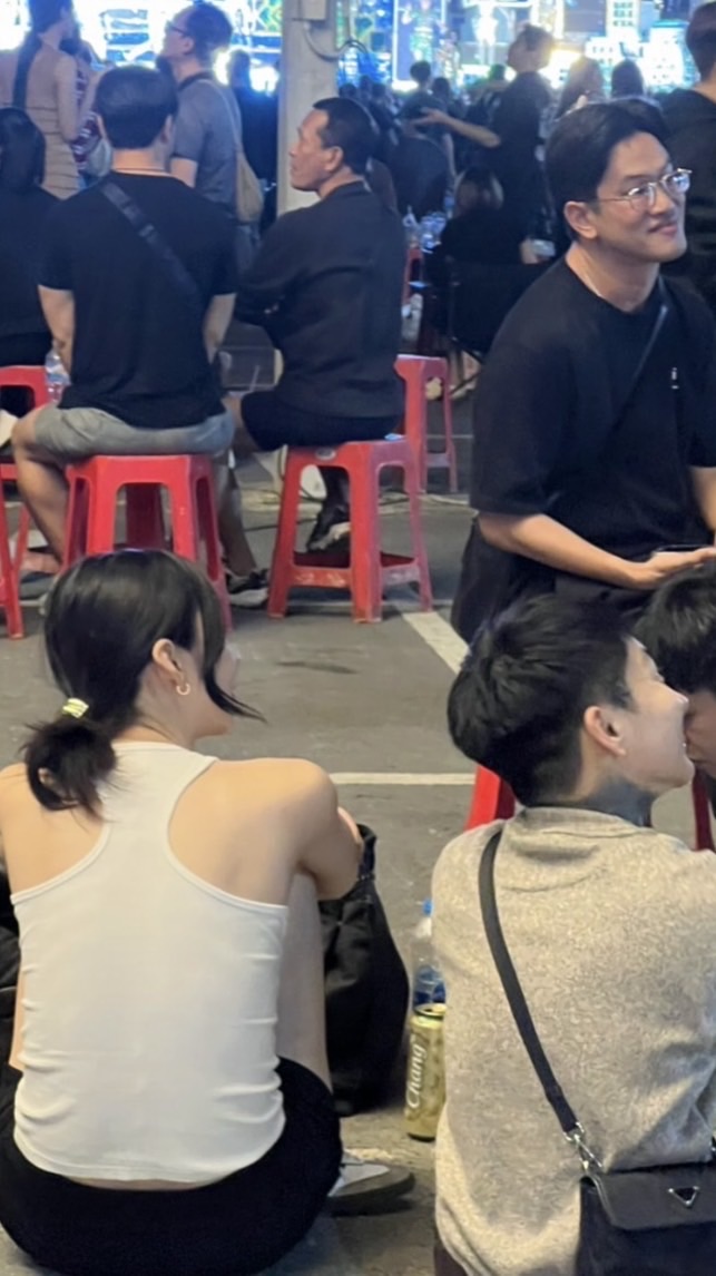 ด้อมทานตะวัน พี่วิวพี่จี้มิสขี้เมา FC🌻