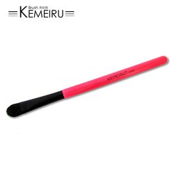 ◎● 刷毛柔軟，溫和呵護眼周|◎● 柔韌有彈性，反覆使用不易變形|◎● 圓弧斜面毛刷設計，平滑融合眼妝品牌:KEMEIRU品類:刷具規格/容量:KEMEIRU短眼影刷-A766尺寸說明:全長︰13.9