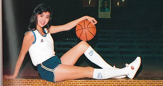 台電女籃驚見「真人版晴子」！王祖賢穿真理褲秀逆天長腿