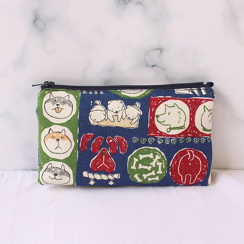 1.三層零錢包2.不大不小剛剛好3.多種圖案可選擇