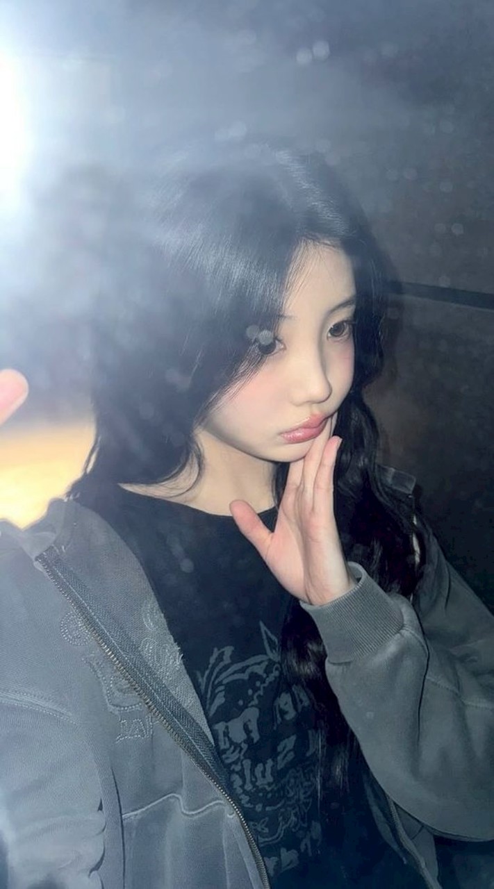 ILLITウォンヒ写真館　トーク禁止