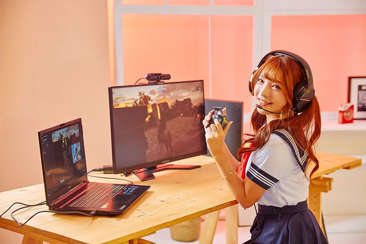 隨著電競市場越來越熱門，直播主也需要更專業且直覺的設備，才能快速產出最好的內容品質。