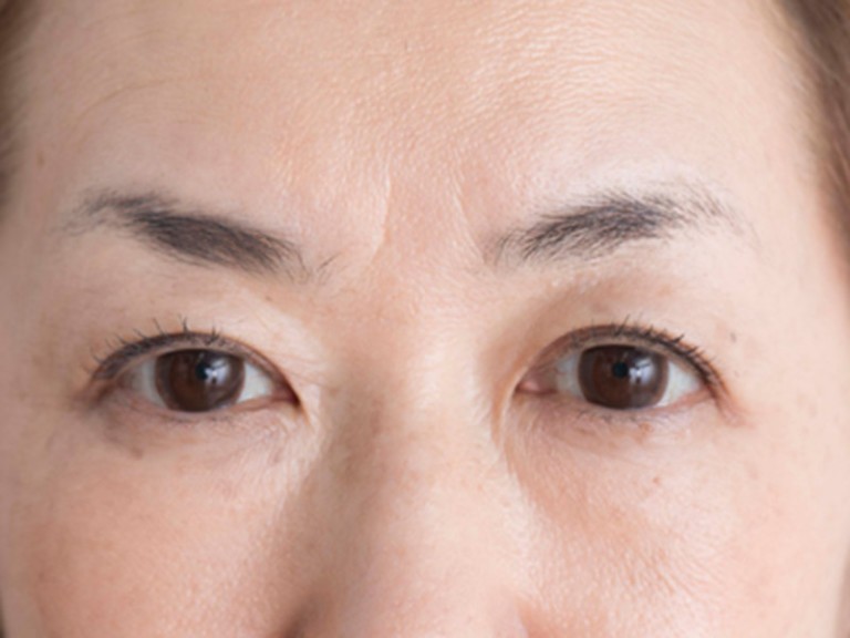 短い眉 生え際の白髪 シミetc 大人の悩みを解消するメイクの裏ワザ7選 プロ直伝