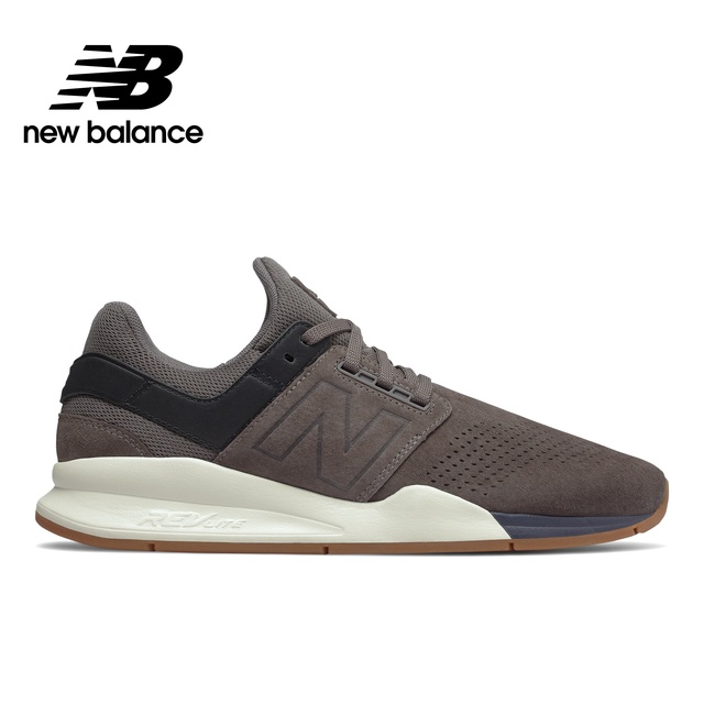New Balance 官方旗艦店深灰色麂皮鞋身搭配網布、皮革，質感滿分