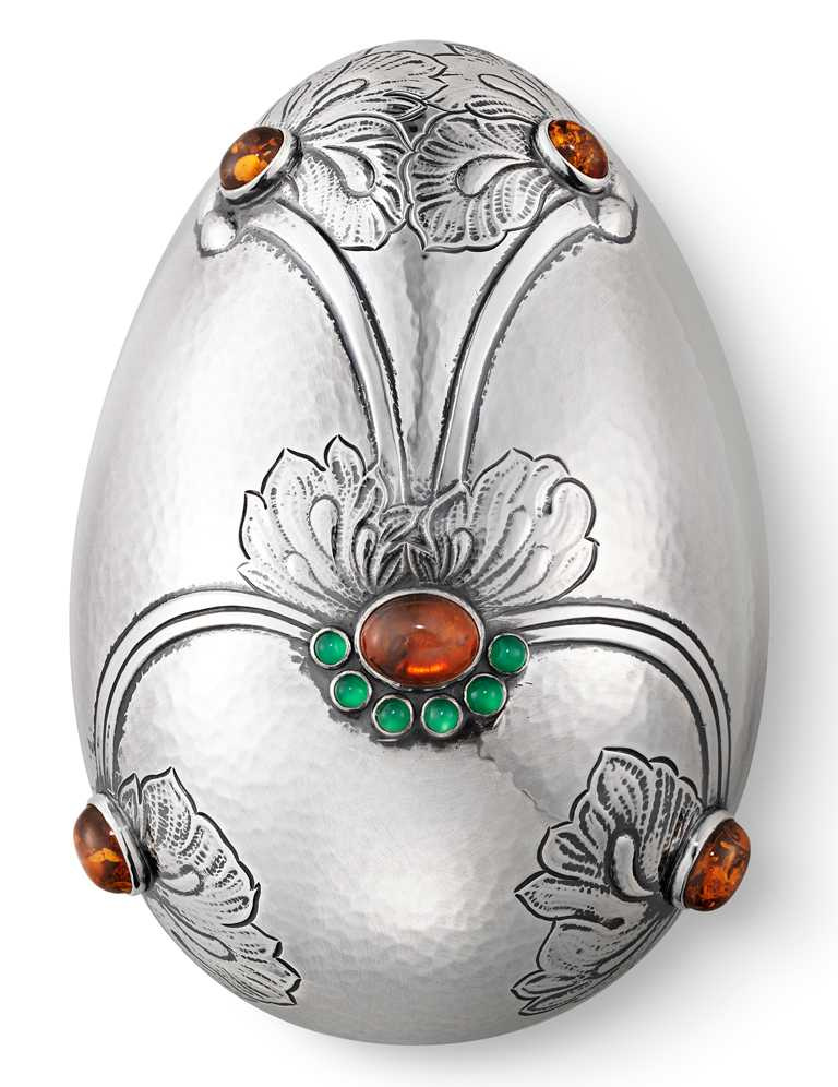 GEORG JENSEN「寶石浮雕銀蛋」╱330,000元。（圖╱GEORG JENSEN提供）