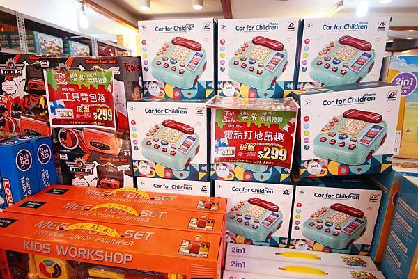 【三重特賣會】PUZZLE拍手童裝、樂米萬件玩具特賣會１折起！上萬種玩具最低只要２０元起，童裝破盤出清價５件２００元更有滿２０００現折２００超殺優惠活動