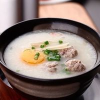 คนชอบกิน(โจ๊กต้นส้น )ก๋วยจั๊บ เกี๊ยวน้ำหมู -กุ้ง เกี๊ยวกุ้ง หมู กล่อง