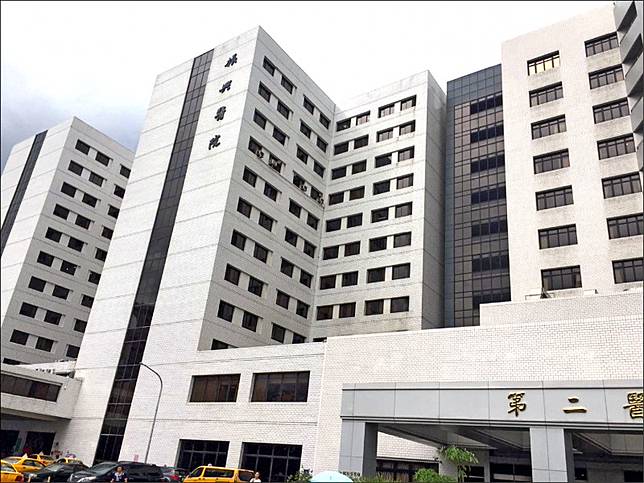 丁守中自爆打az 議員 振興施打2422劑非醫事人員 自由電子報 Line Today