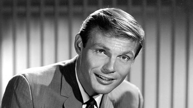 Pemeran Batman, Adam West Meninggal Dunia di Usia 88 Tahun