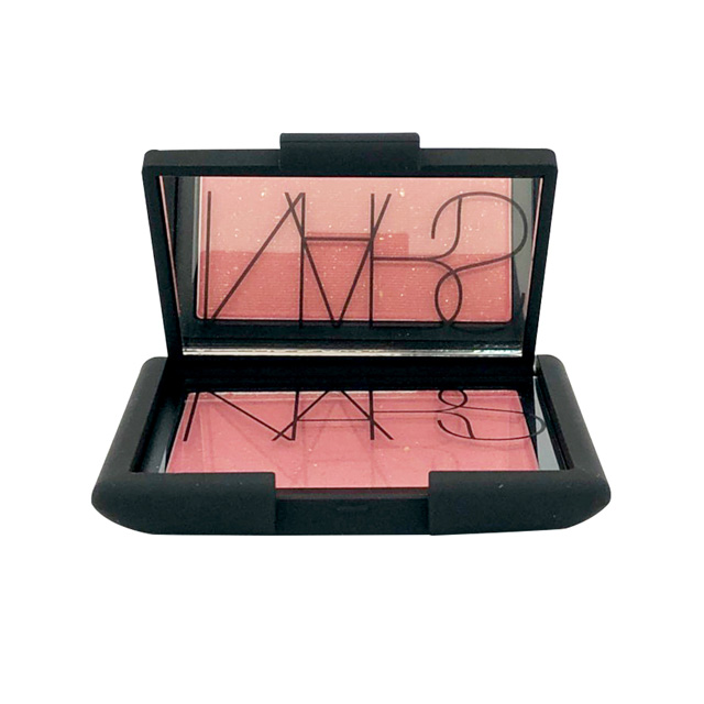 ◆桃粉色帶有閃亮金粉◆擁有絲質、霧面雙重妝效◆粉質細緻，輕鬆上色◆NARS經典色，全世界都在搶貨！◆合法報關，平行輸入