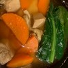 食べた物と歌った曲を報告する