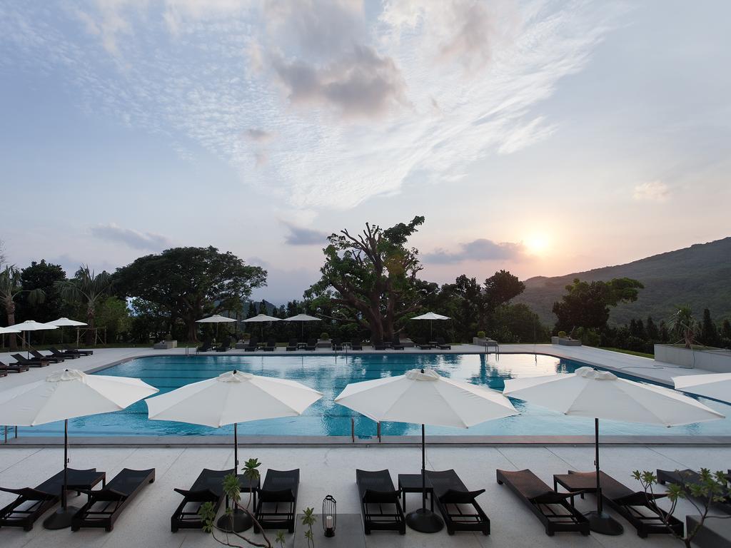 海天一線的美景太驚人了！特搜7間台灣無邊際泳池飯店，不用出國就能拍個夠-9