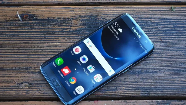 2014-samsung-gets-an-edge-1702671324.png