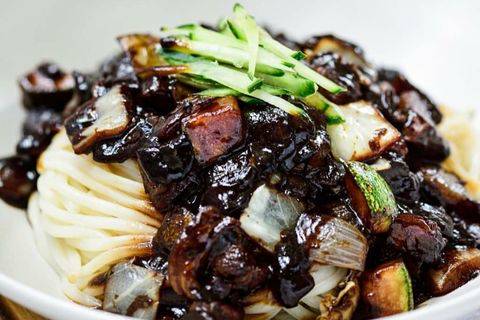 6 Makanan Blasteran Korea Cina Ini Seru Buat Dimakan Sambil Nonton Drakor Beautynesia Line Today