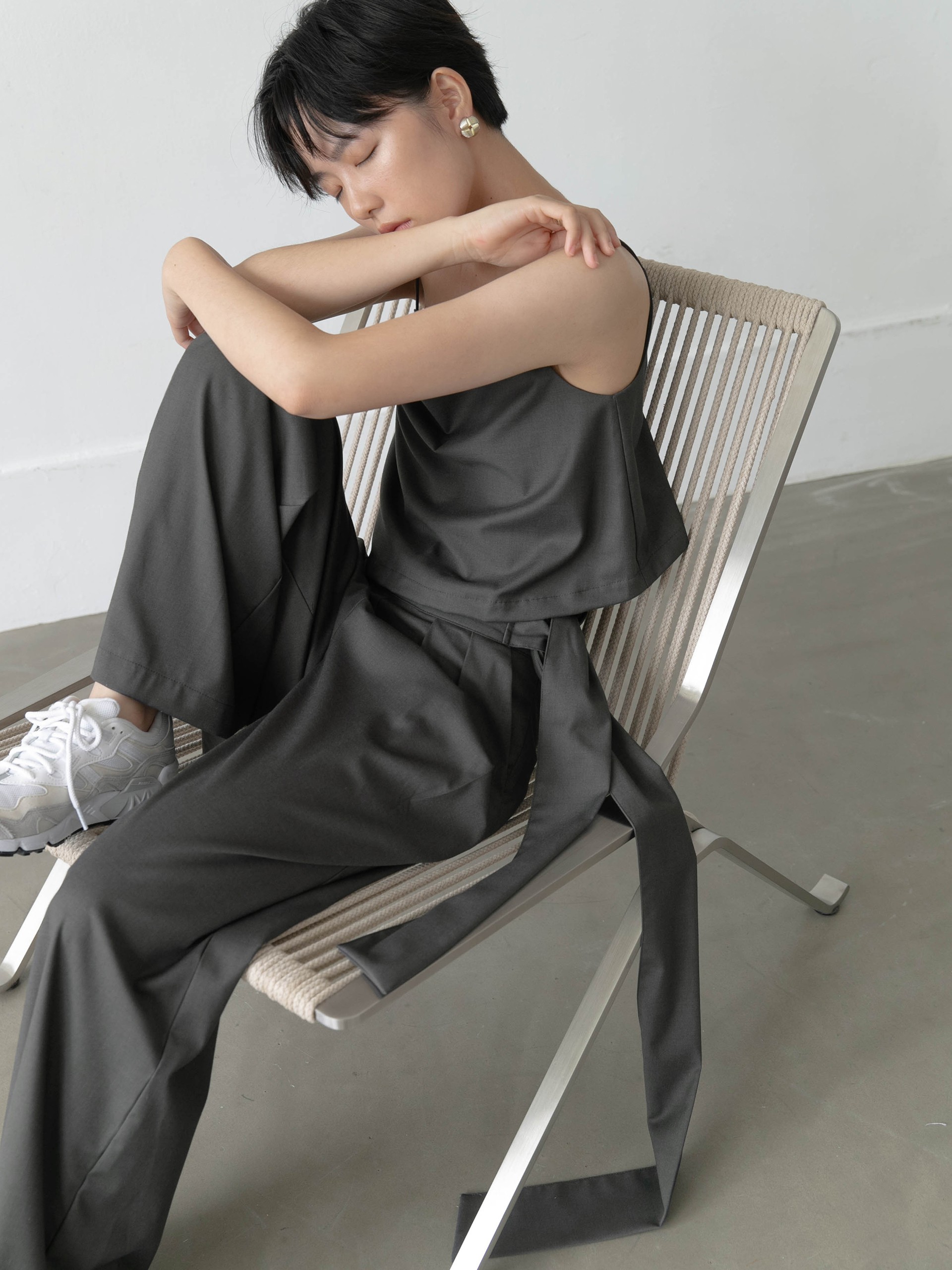 寬腰節綁帶西裝褲-mouggan