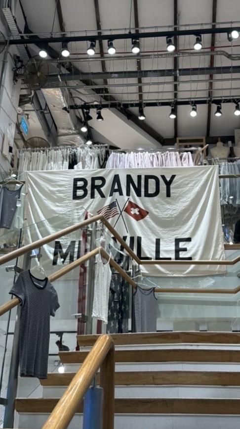 รับหิ้ว Shanghai 🇨🇳: brandy / yescci / w.management