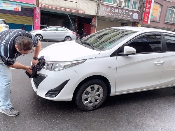 「花蓮旅遊」花蓮租車三天二夜輕旅行自駕遊，盛夏消暑追鯨趣-花蓮永宬租車，老時光燒肉酒肴，欣欣麵館不是麵店，小花公寓民宿與窩WOW青年旅館直擊分享