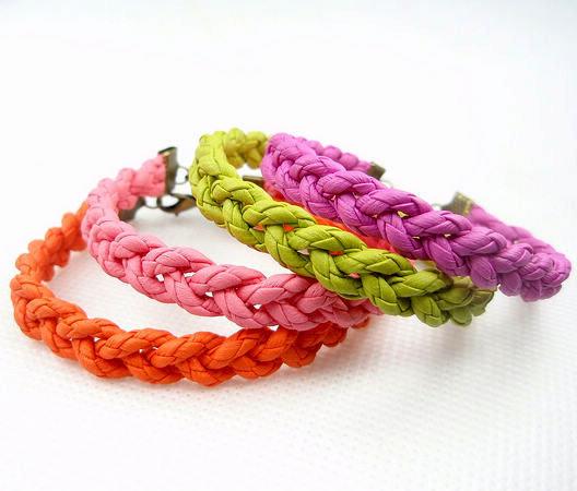 飾品 純手工制作 超精美繽紛彩色皮繩編織麻花手鏈 4色