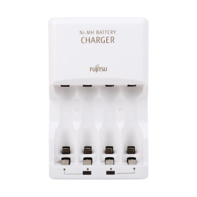 雙迴路充電並附LCD指示燈號 自動電池及性偵測防止電池反接 恆定電壓充電同時具有過充電保護 自動判別電池類型防止非充電電池