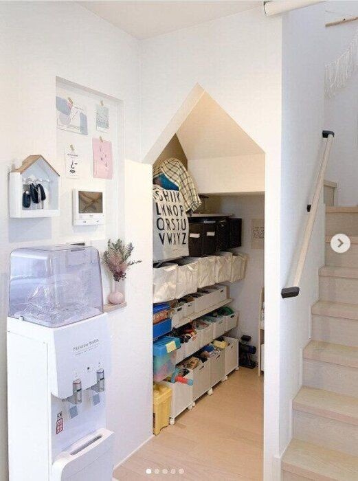 階段下を制する者は収納を制す 目からウロコ階段下収納術 サンキュ