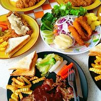 ร้านสเต็ก 2นางฟ้า พระปิ่น 5