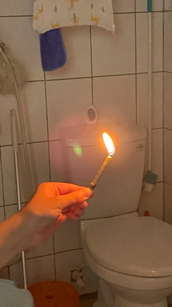 徵對象/CP/友/群主想要文藝半長髮男，我們可以從海洋、篝火、長雲裊裊、戰爭、星球、文字聊到人生志想