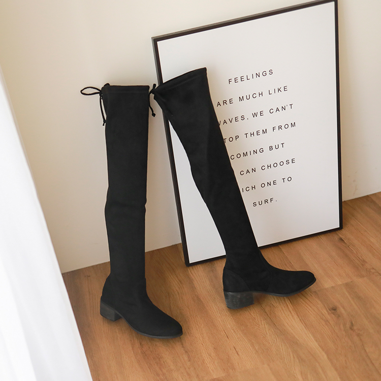 顯瘦感絨料低跟膝上長靴