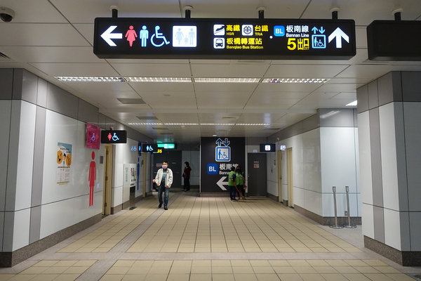 三重到板橋捷運,三重到板橋車站怎麼搭比較快,三重到板橋耶誕城,三重搭捷運到高鐵站