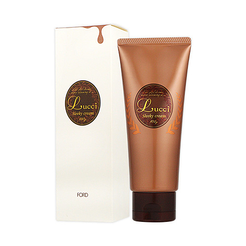 質地柔滑延展性佳，髮絲不易糾結 低黏度，髮型不易扁塌 清新花果香