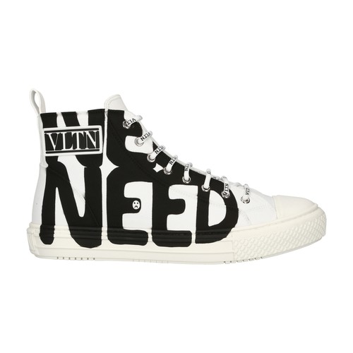 With numerous details, the ultra-graphic Need High Top sneakers will appeal to men who love Valentin