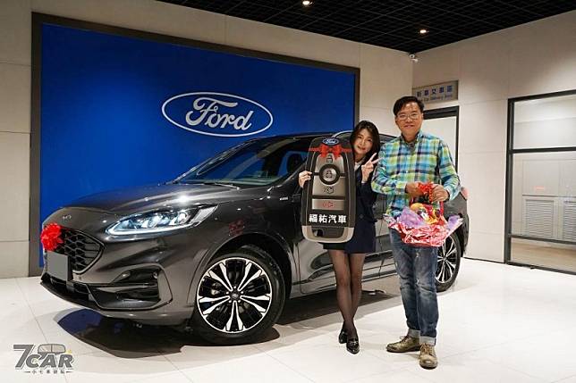 Ford Kuga St Line No 001 長測首部suv 交車 小七車觀點 Line Today