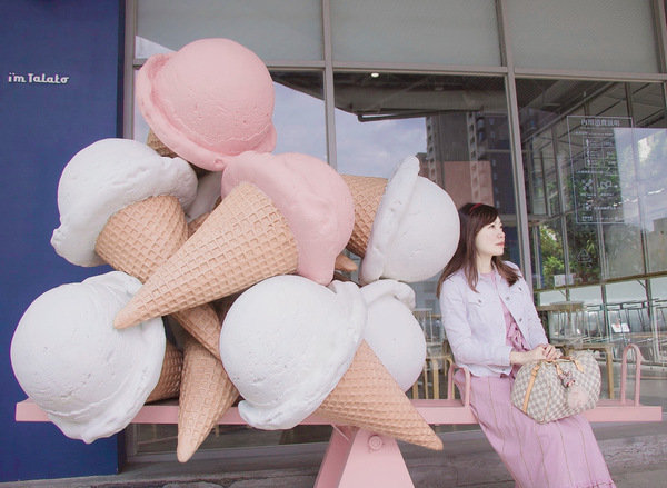 『台灣輕旅拍，外拍推薦』輕鬆自在走遍台中市七期國家歌劇院、堁夏咖啡 Café Crotchet、蔦屋書店 台中市政店、草悟廣場、道和六藝文化館刑務所演武場捕捉網美一日景點，透過鏡頭紀錄每一刻回憶-Snaping 攝影服務直擊分享