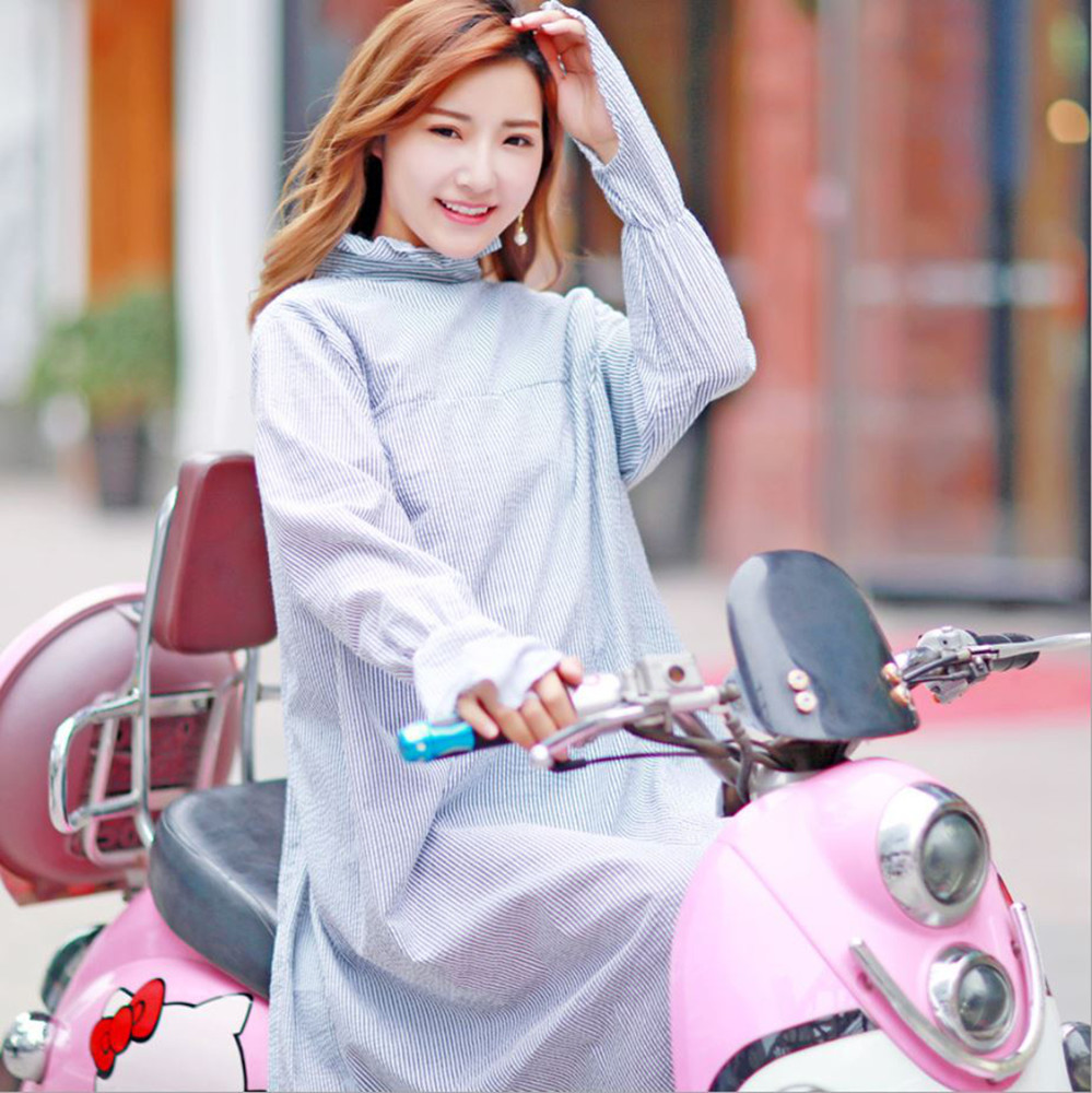 【防紫外線摩托車遮陽防曬衣(加長版)】 是否遇到高溫的天氣騎機車外出而感到苦惱呢?此款防紫外線摩托車遮陽防曬衣款式流行風格時尚讓您騎乘外出有抗UV防曬效果,透氣通風的材質讓您騎車不悶熱,也適合一般遮陽