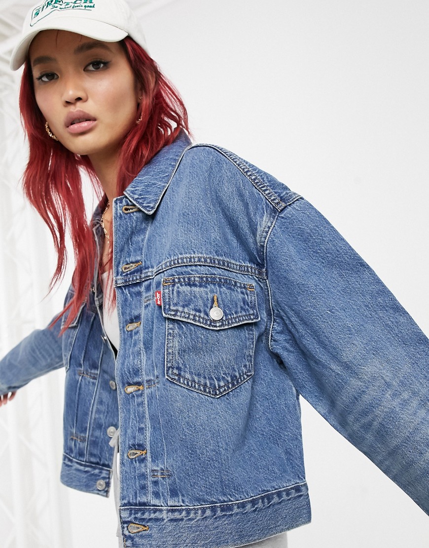 Denim jacket by Levi's Part of our responsible edit Spread collar Drop shoulders Button placket Butt
