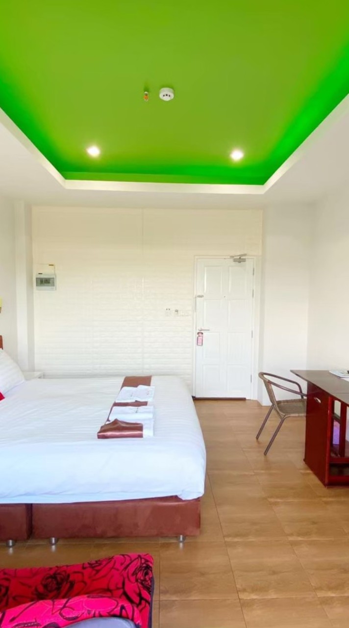 โรงแรมน้ำทิพย์เรสซิเด้นท์ตรัง