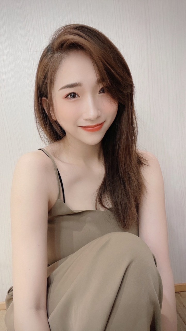 TikTok 油娜💋Una ¹ ² ⁷🌼粉絲後援會