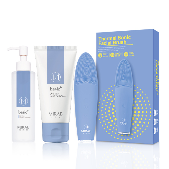 【溫感按摩雙效洗臉機】以獨特”手指”刷頭設計，完美貼合面部各種弧度；設置300顆醫療級潔膚矽膠觸點和兩大護理模式，達到高效清潔和溫和護理的完美平衡。【胺基酸潔顏乳】添加25%保濕胺基酸，不只洗淨「膚質
