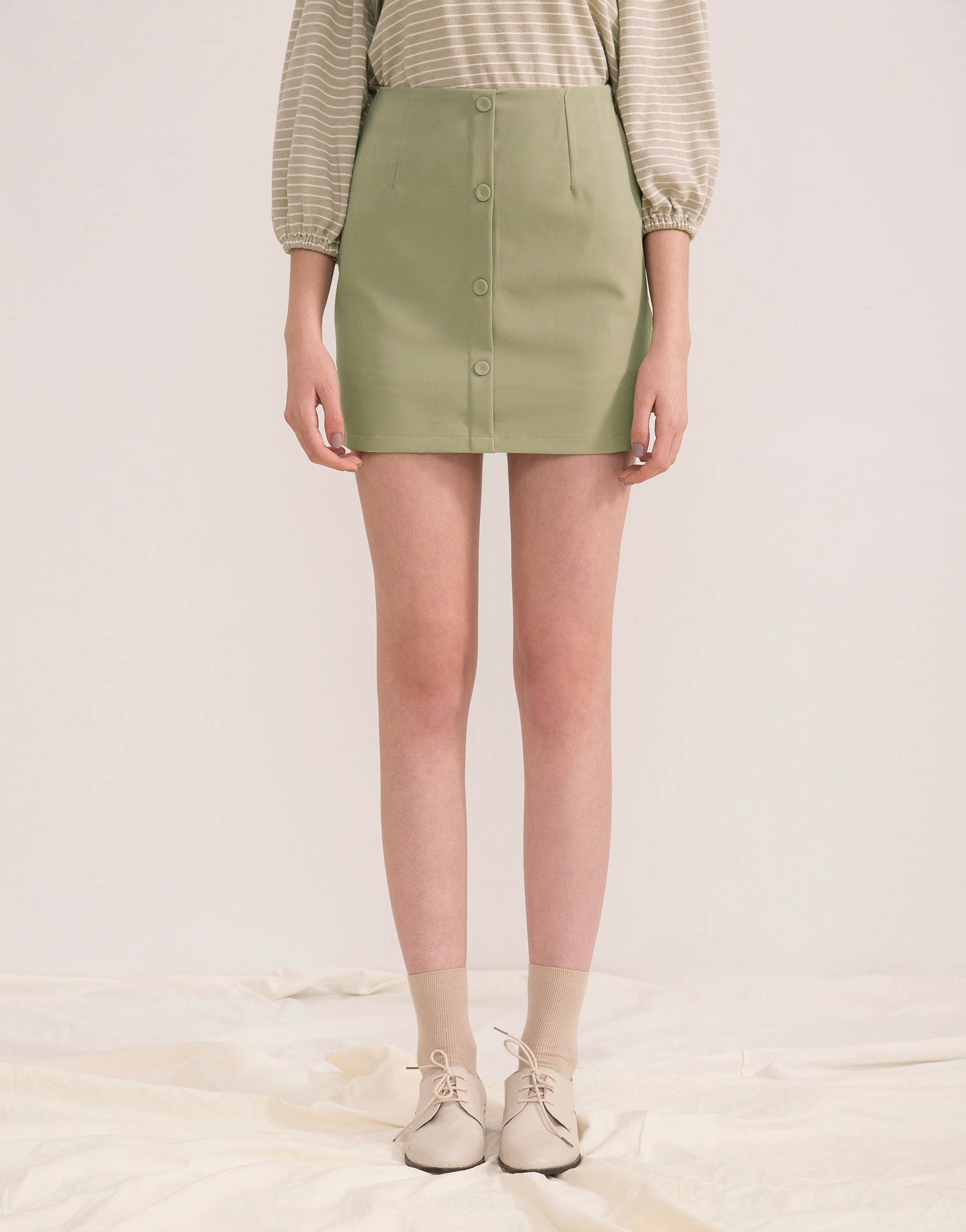 內層安全褲內裡/側開隱型拉鍊/A字裙修飾腿部線條