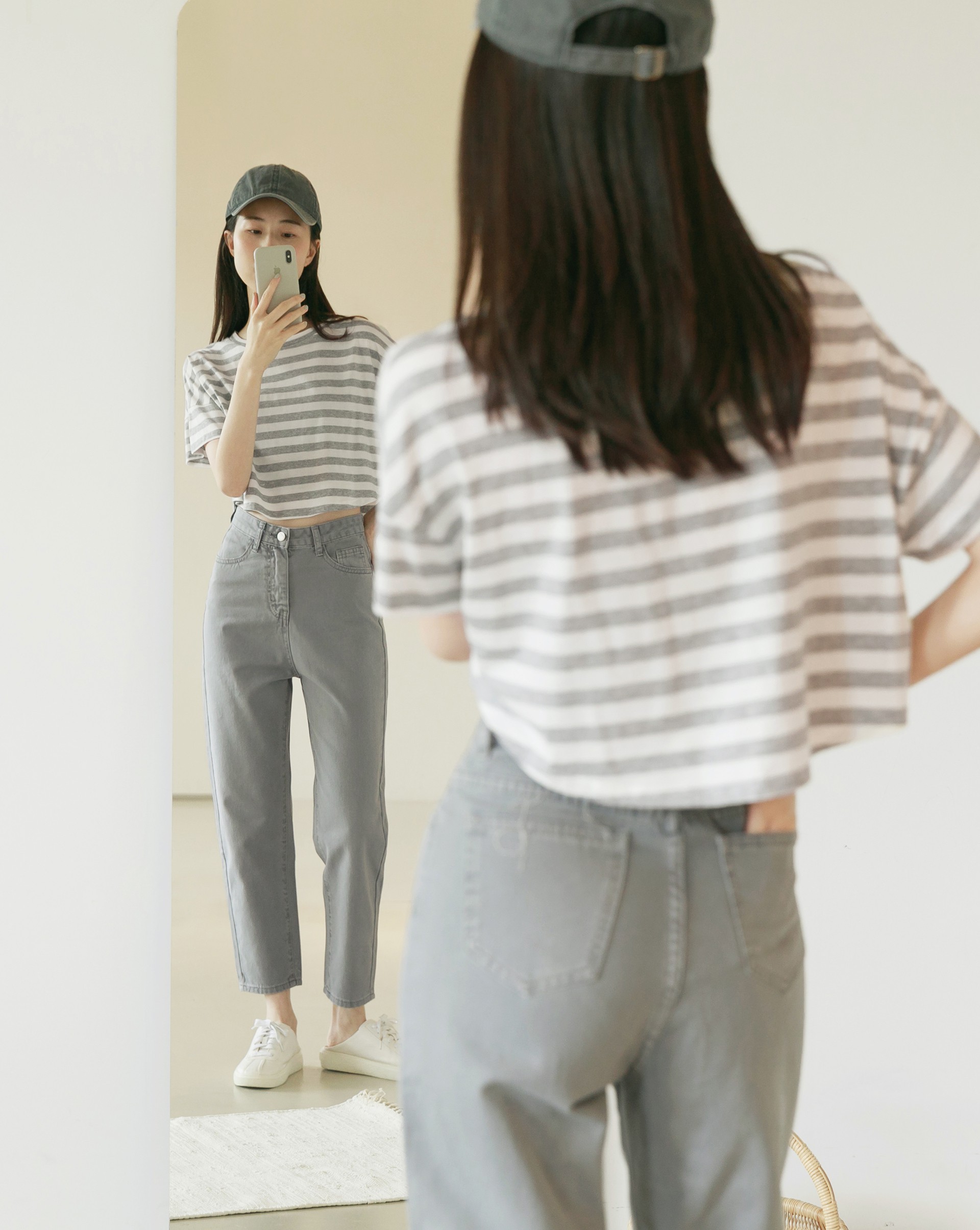 有挺度牛仔面料/版型直筒遮肉修飾身型/前後有口袋/夏日清爽色系/(!)此款