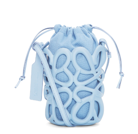 LOEWE 小水桶斜背包 新上市 NEW IN Anagram inflated pocket in light foam rubber